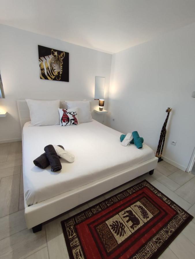 Appartement 100M2, Independant Dans Notre Maison Garennes-sur-Eure Zewnętrze zdjęcie