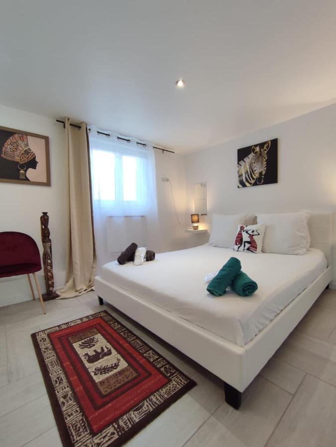 Appartement 100M2, Independant Dans Notre Maison Garennes-sur-Eure Zewnętrze zdjęcie